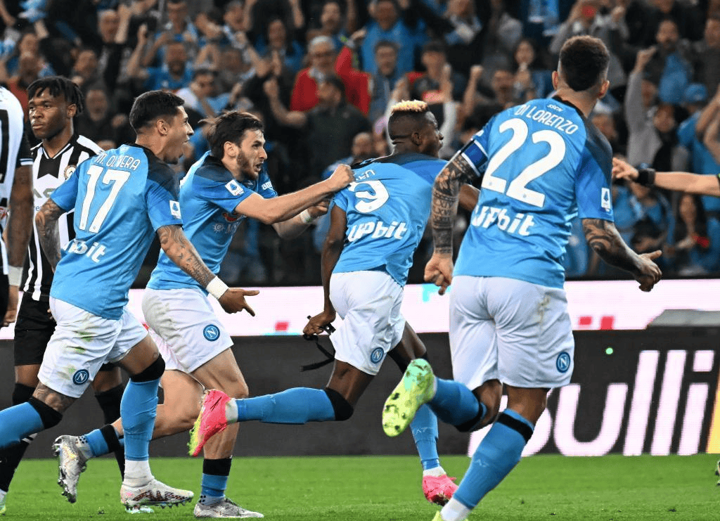 那不勒斯战术调整引关注，球队积极备战下场比赛的简单介绍