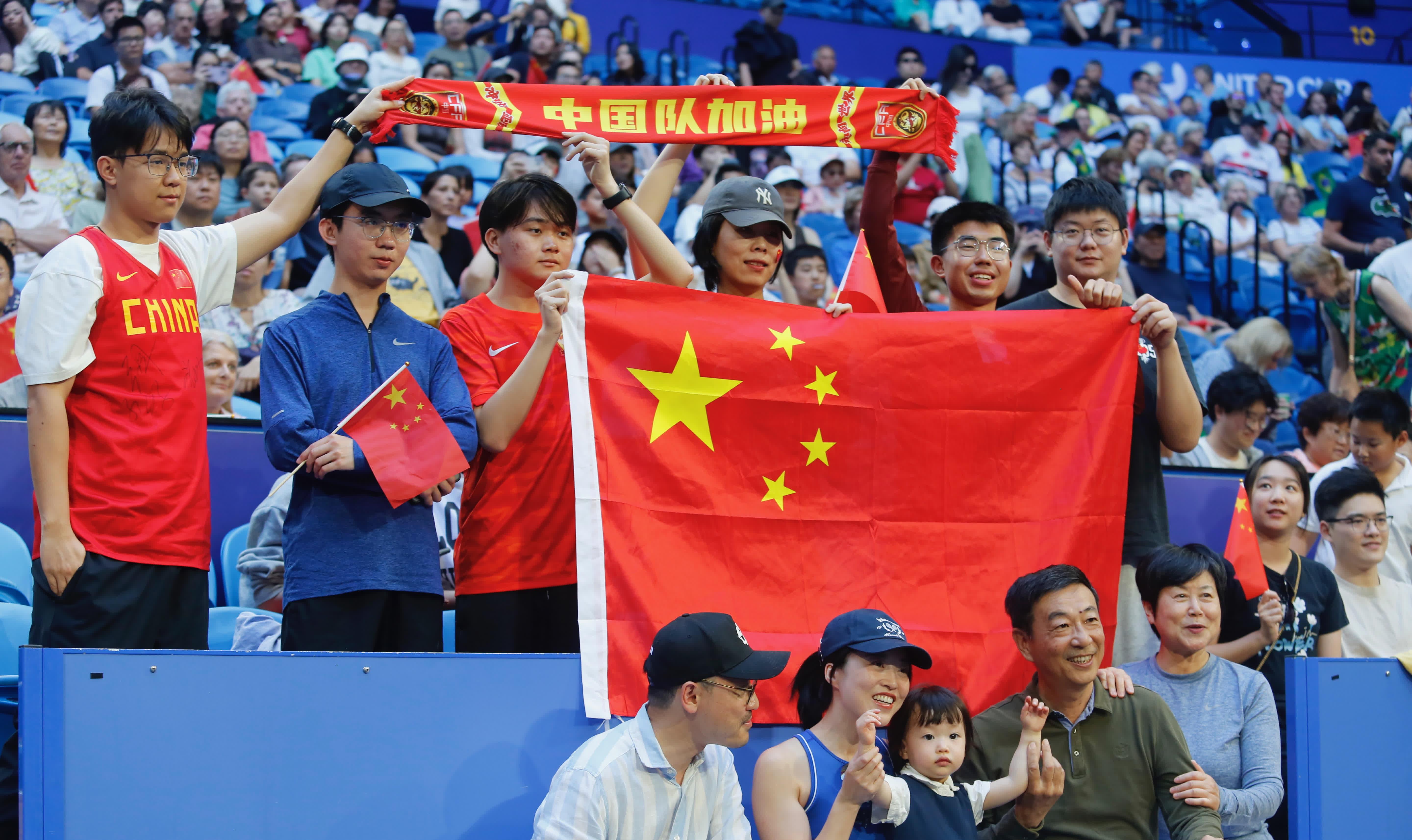 激战正酣！国内球队迎战外赛热身