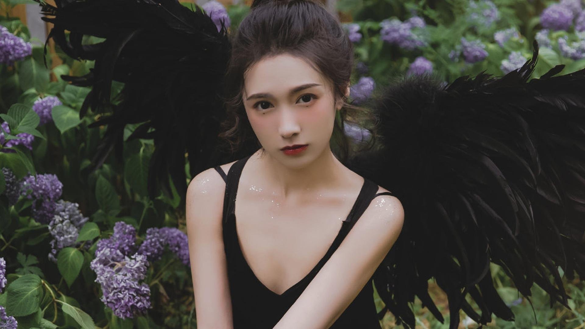 末节之王西亚卡姆，活塞的意外核武与鹈鹕的计划外崩塌