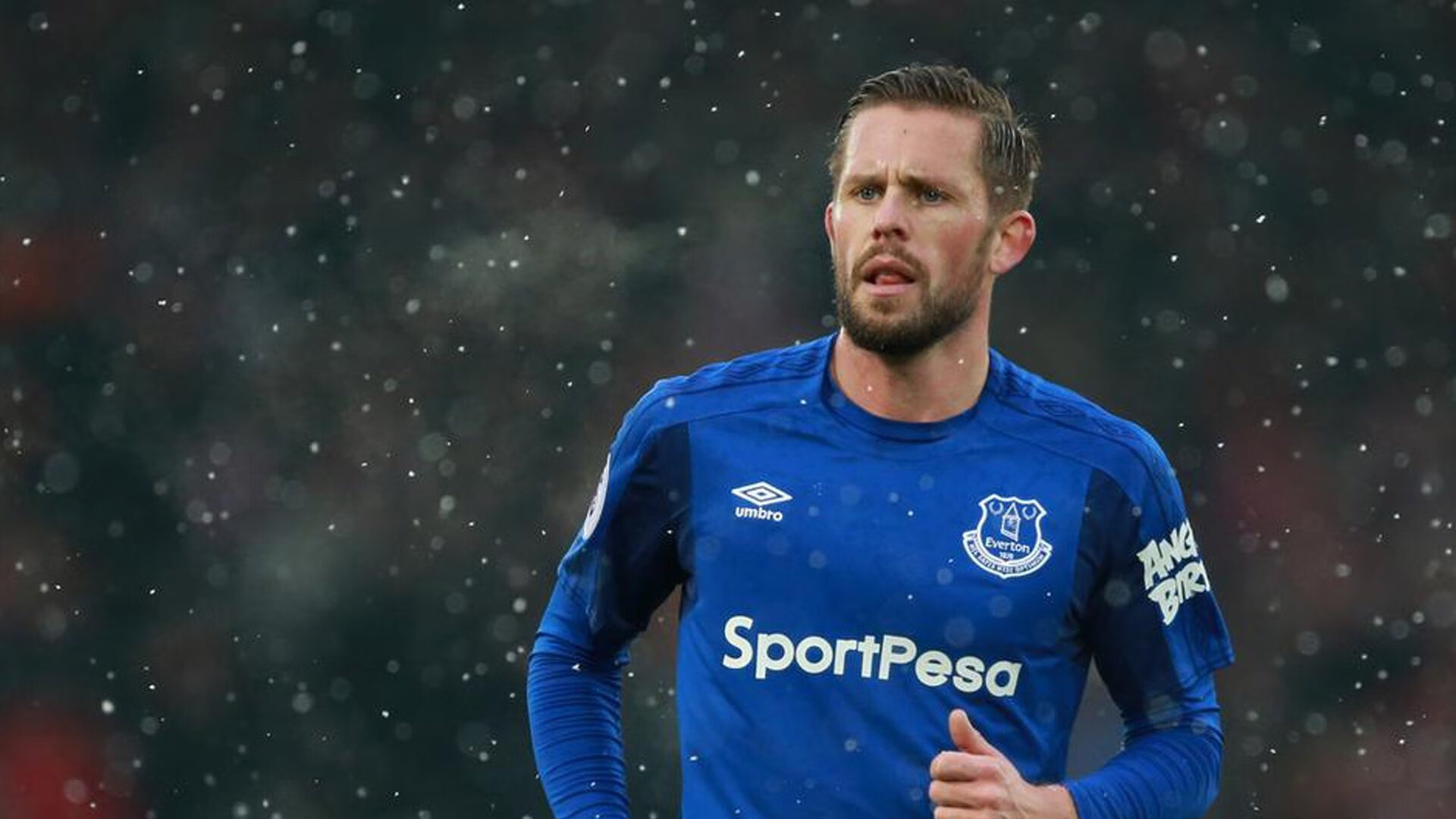 从尼斯到伯纳乌，卡马文加如何以唯一性接管世界排名的争夺战