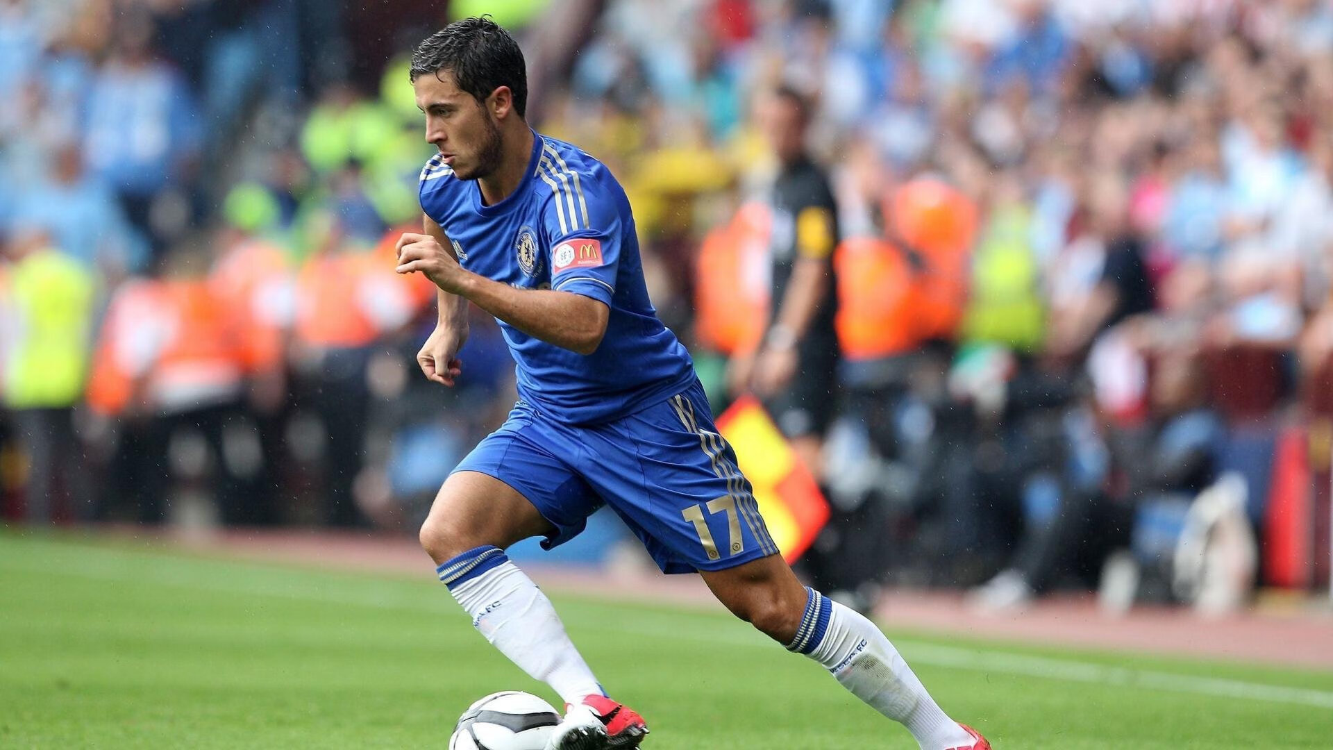 赛道风云，红牛车队轻取阿斯顿马丁，周冠宇惊艳四座